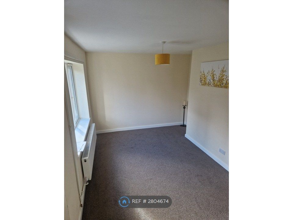 Property photo 2 of 3