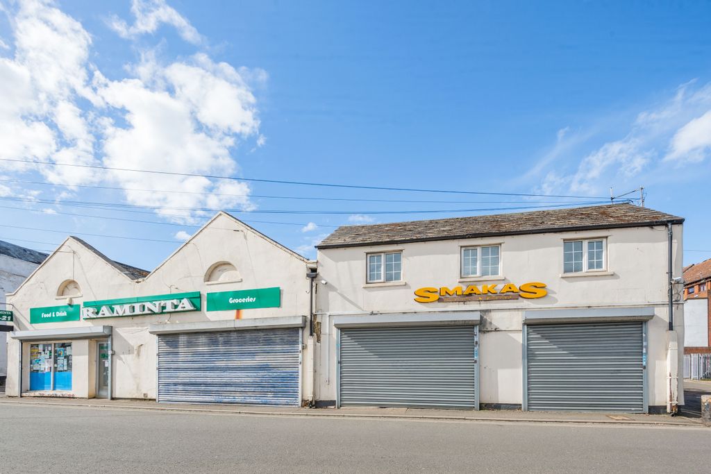 Property photo 2 of 12 4-7 Falcon Road, Wisbech, Cambridgeshire, Pe13 1Au