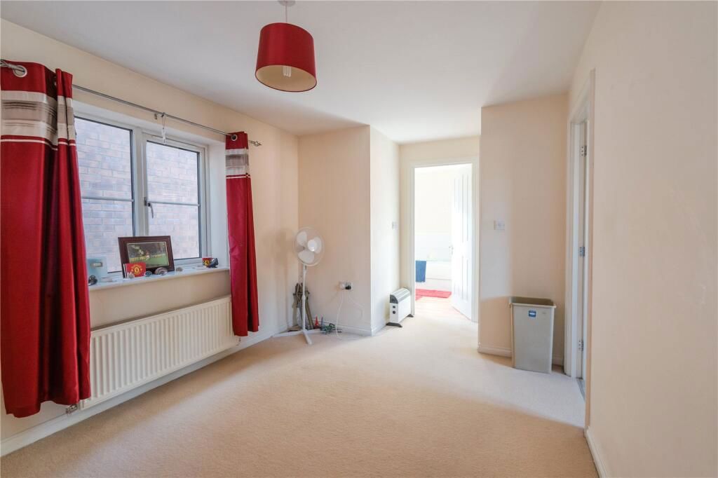 Additional image 4 of 2 bed flat for saleDanes Close, Grimsby DN32