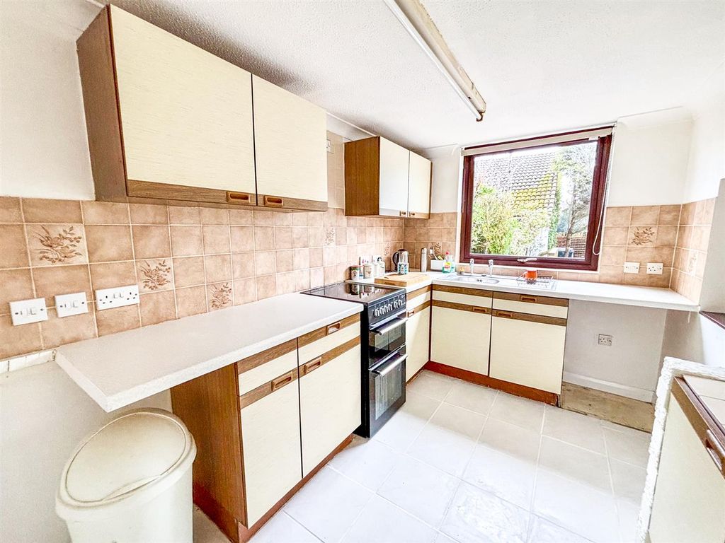 Property photo 2 of 13 Img_4609.Jpg