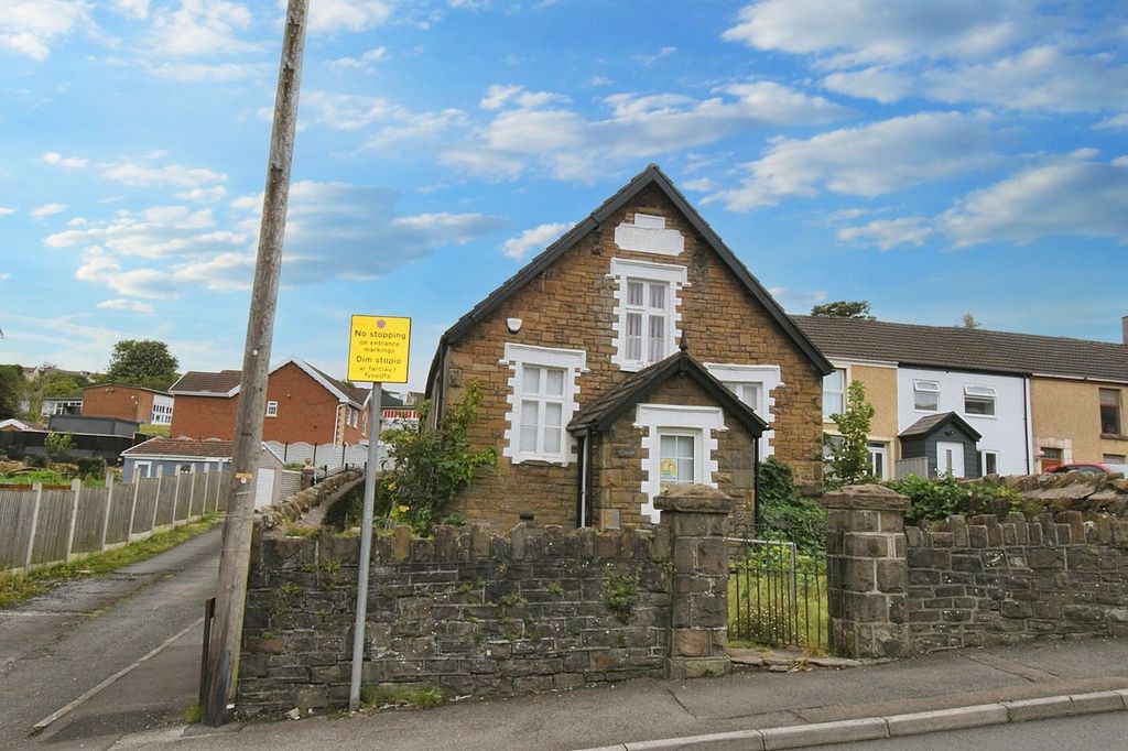 Property photo 1 of 19