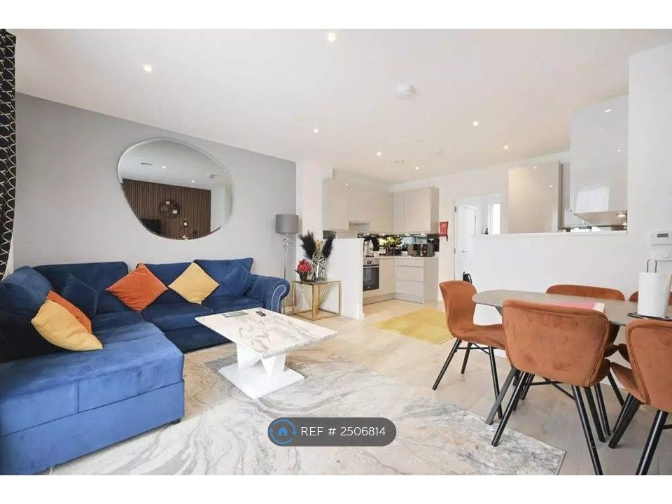 Property photo 1 of 18 2