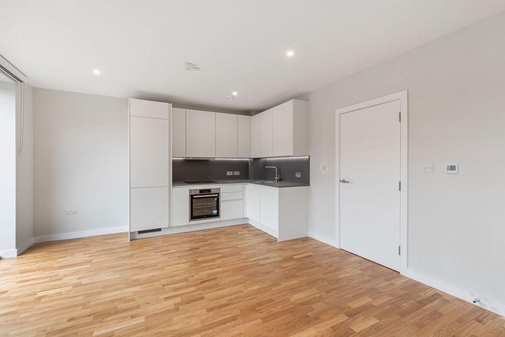 Property photo 3 of 13 Living_Room