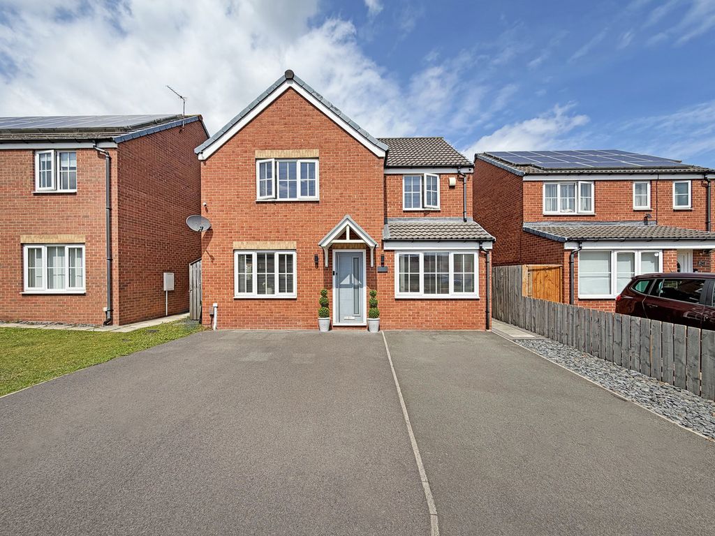Property photo 1 of 40