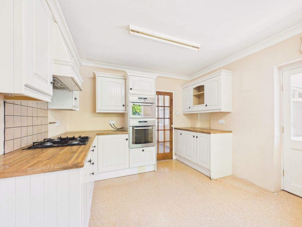 Property photo 3 of 25 5203616