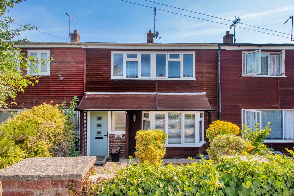 Property photo 1 of 27