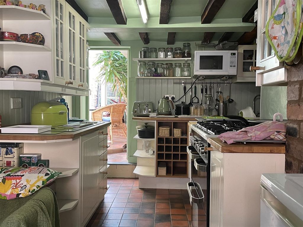 Property photo 3 of 16