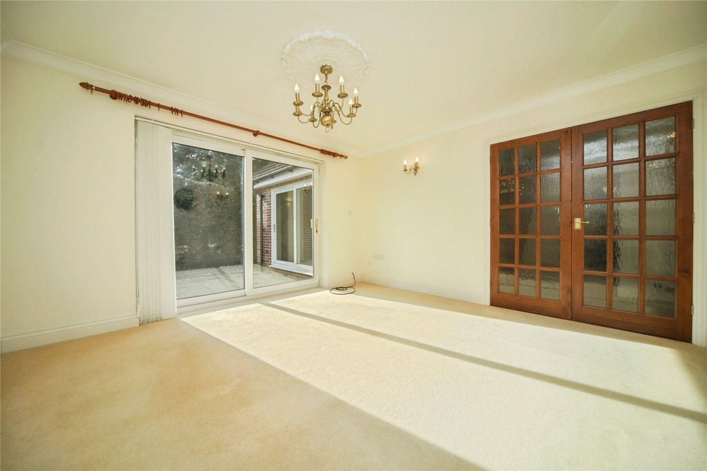 Property photo 3 of 17 Picture No. 95