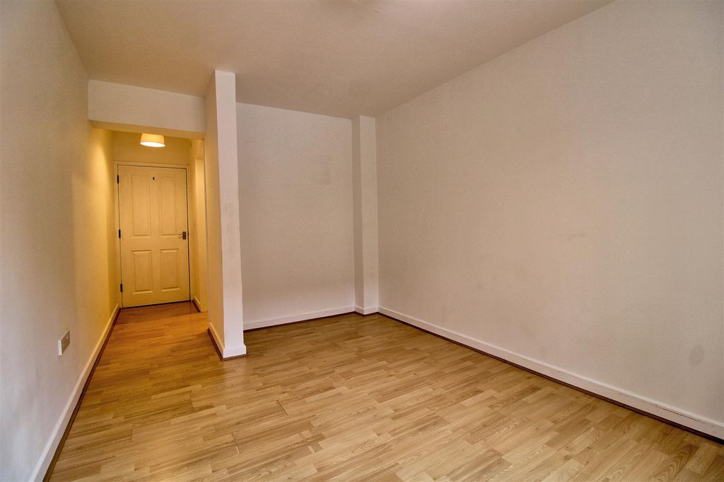 Property photo 2 of 11 Bedroom One