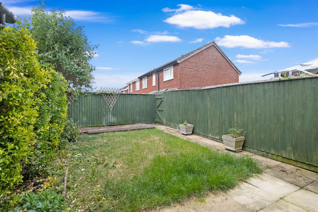 Property photo 2 of 11 Photograph 2