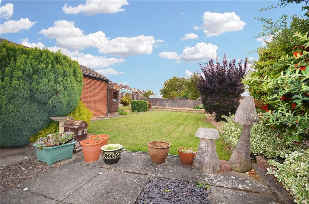 Property photo 2 of 11