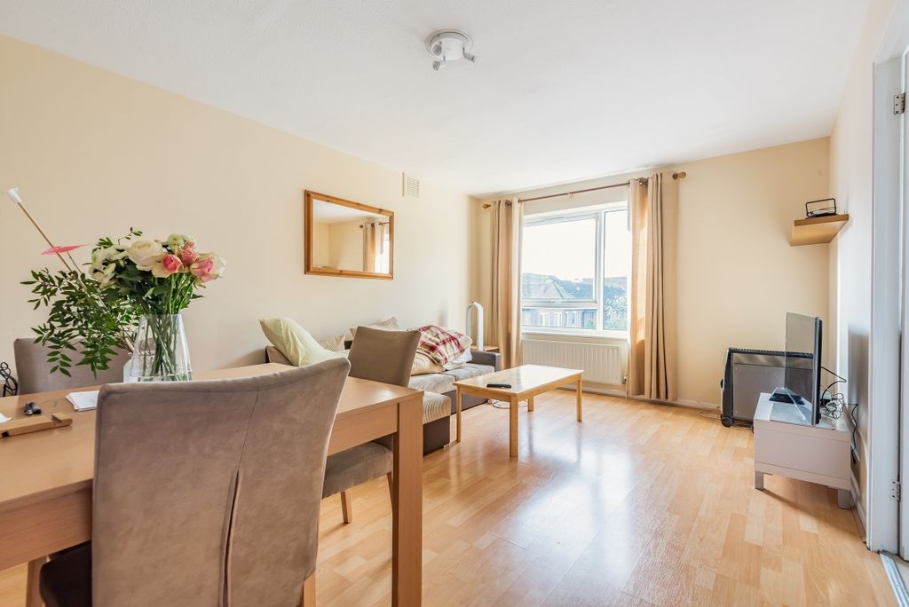 Property photo 2 of 6 782867 (1)