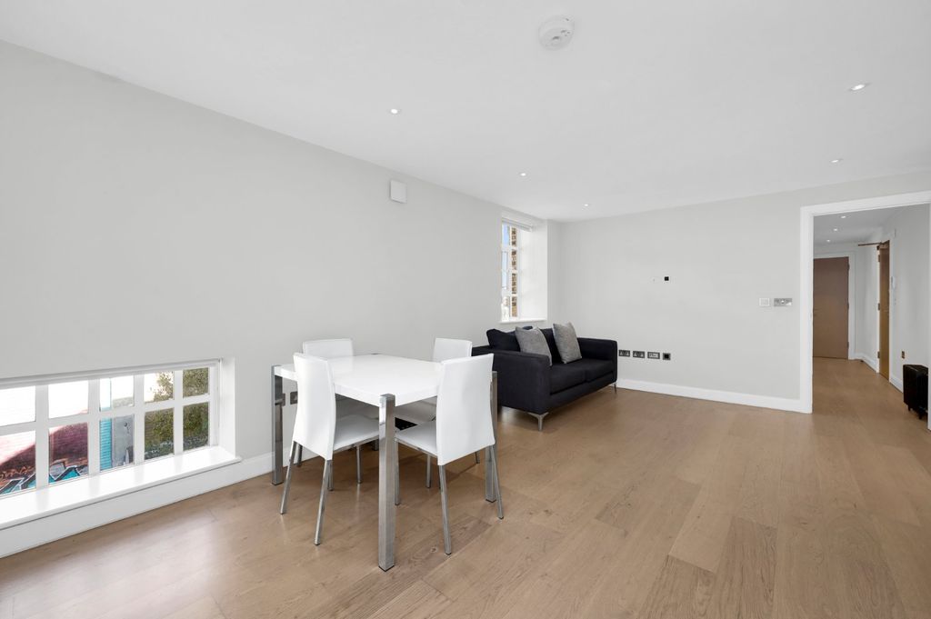 Property photo 3 of 18 Picture No. 27