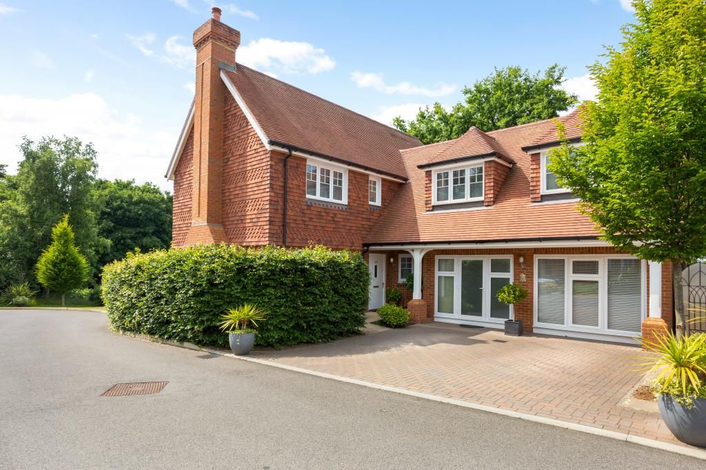 Property photo 1 of 24