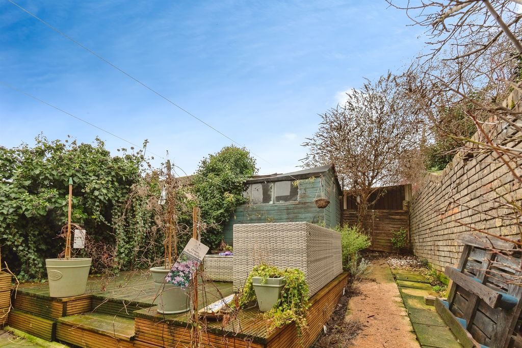 Property photo 3 of 16