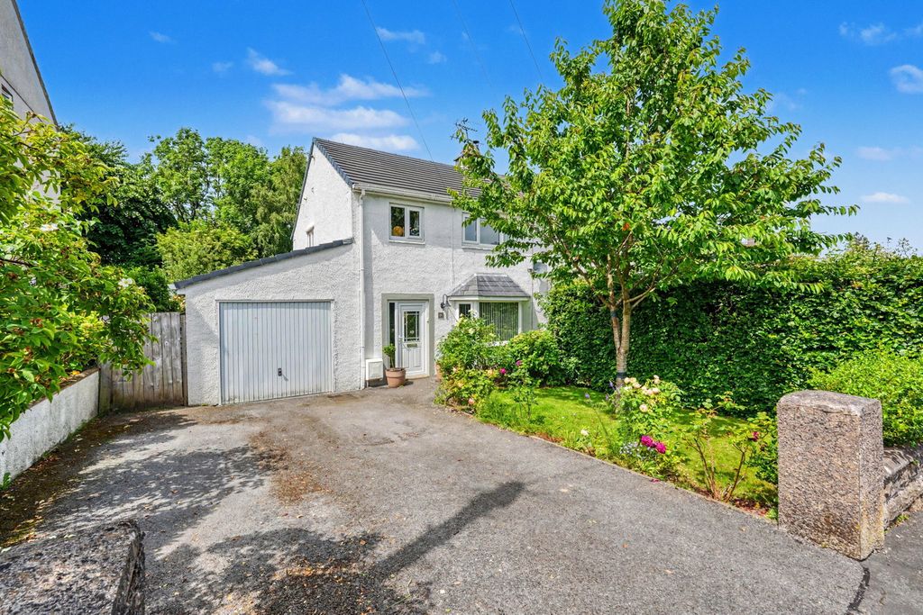 Property photo 1 of 29