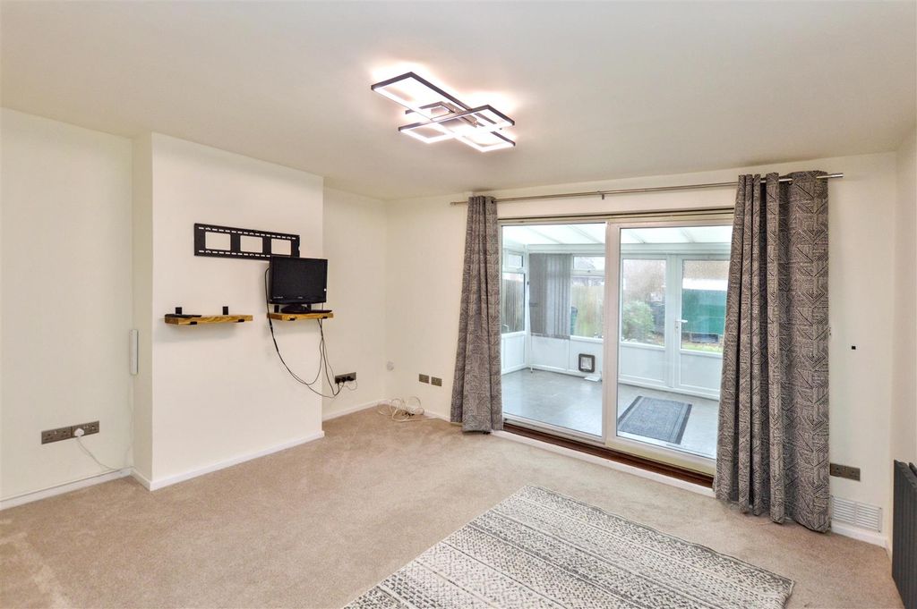 Property photo 2 of 12 Dsc_0260.Jpg