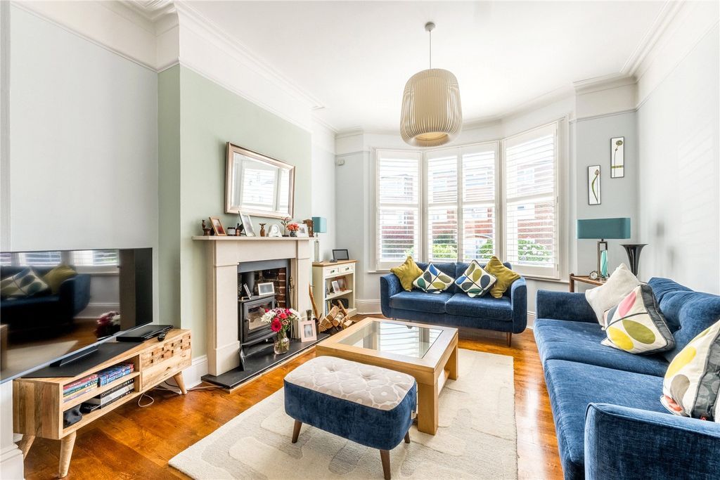 Property photo 2 of 23 Picture No. 10