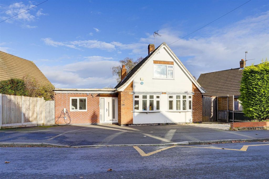 Property photo 1 of 27