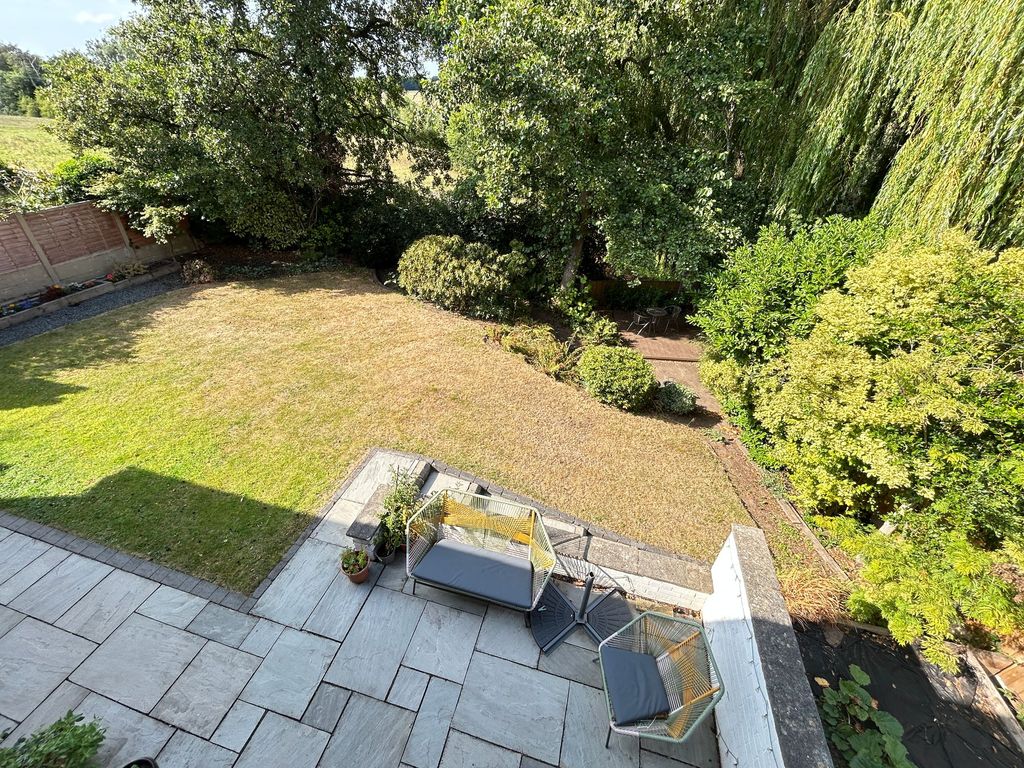 Property photo 3 of 37