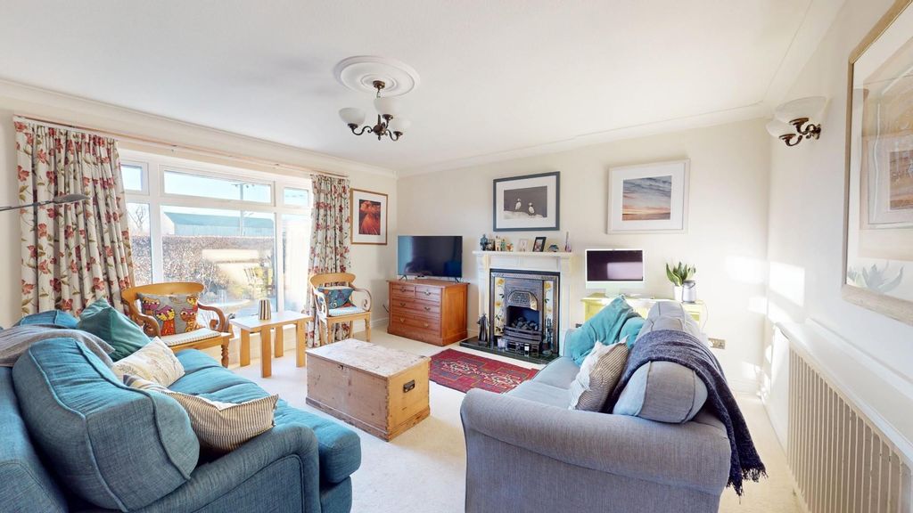 Property photo 2 of 17 Garrs-End-Lane-01032026_160043.Jpg