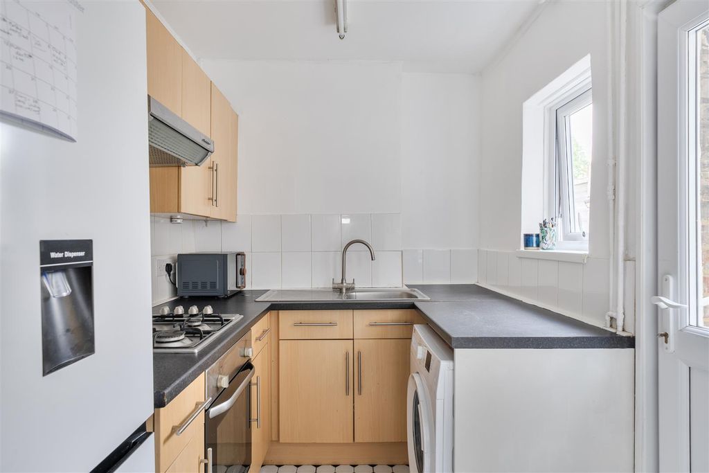 Property photo 3 of 14 1454492-13-69Fdc667c4B12.Jpg
