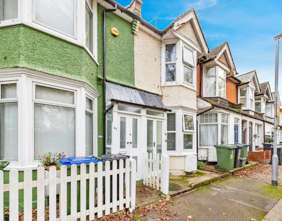 Property photo 1 of 17