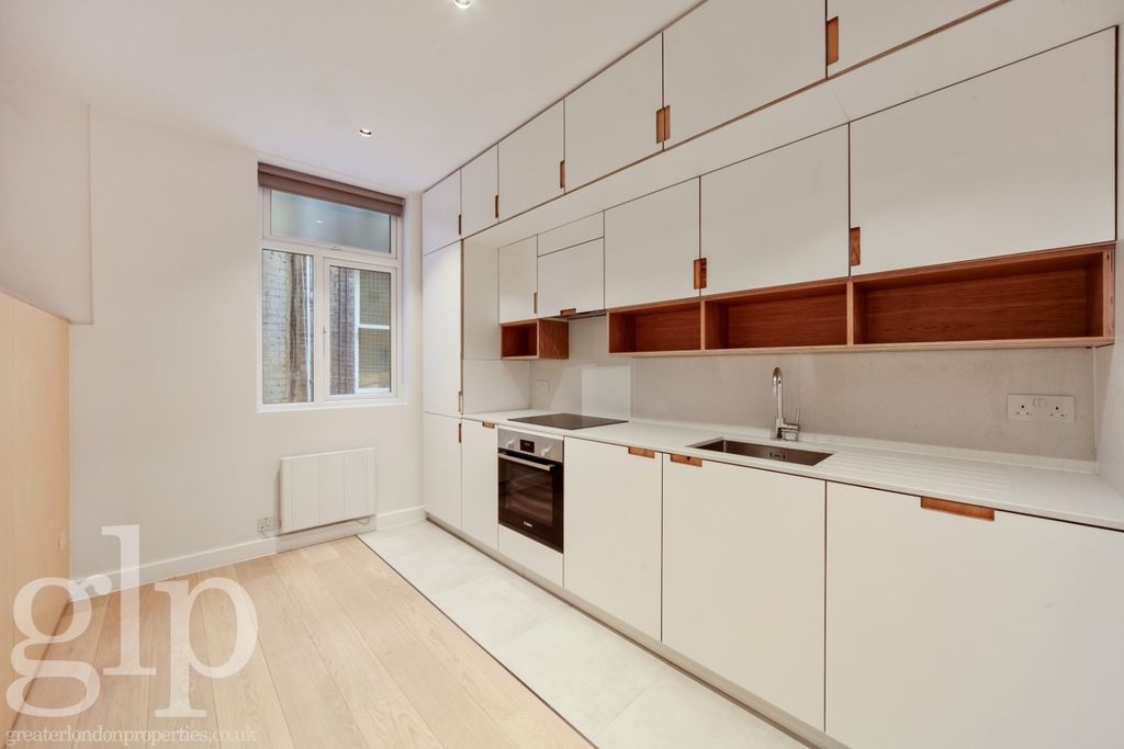 Property photo 2 of 11 5908442