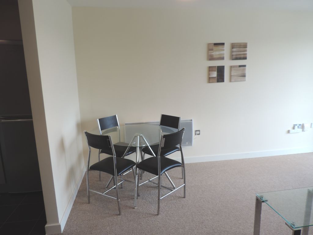 Property photo 3 of 23