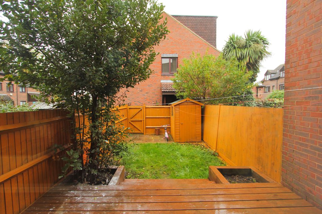 Property photo 2 of 6 Img_586_3_Original.Jpg