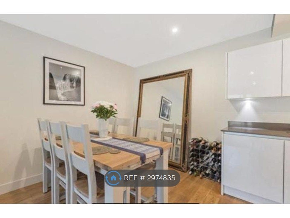 Property photo 3 of 15 Dinning Room