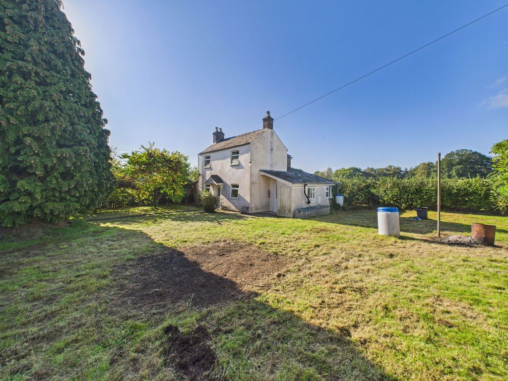 Property photo 2 of 13