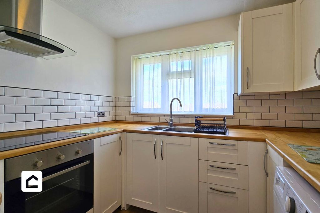 Additional image 6 of 1 bed maisonette for saleAshurst Wood, East Grinstead, West Sussex RH19