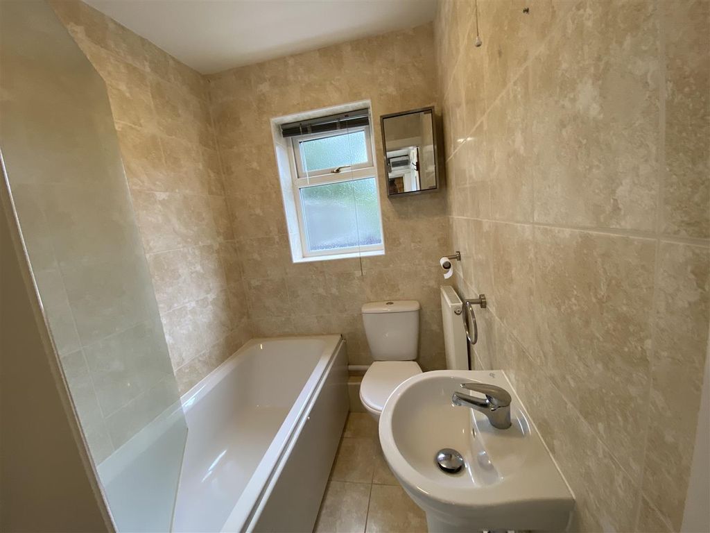 Additional image 6 of 2 bed terraced house to rentGladstone Street, Mold CH7