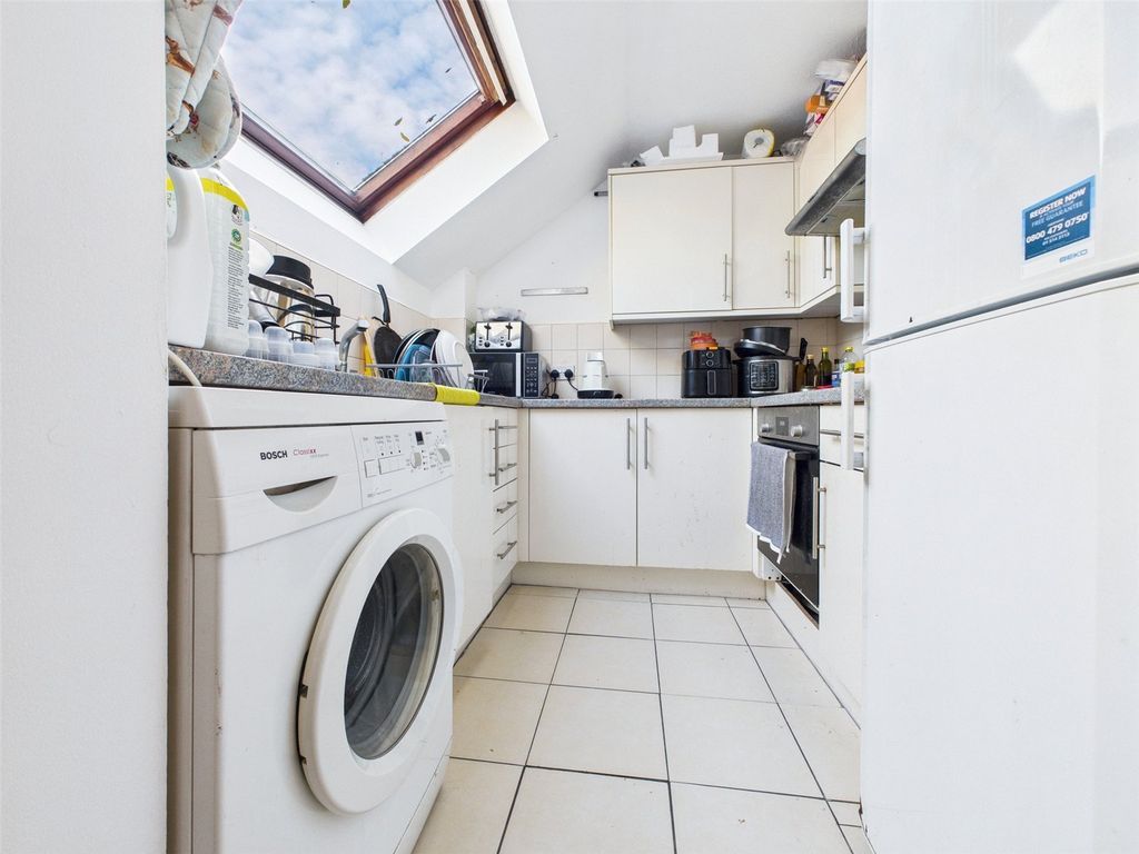 Property photo 3 of 8 Picture 3