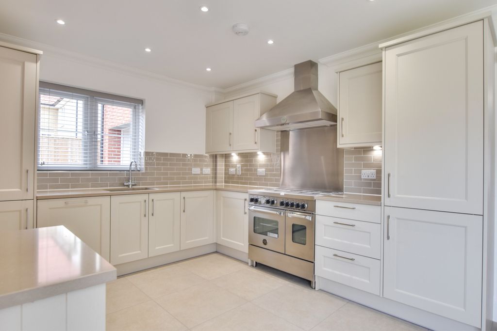 Property photo 3 of 24 Dsc_0283-Dsc_0285