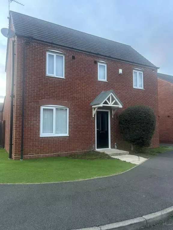 Property photo 1 of 8