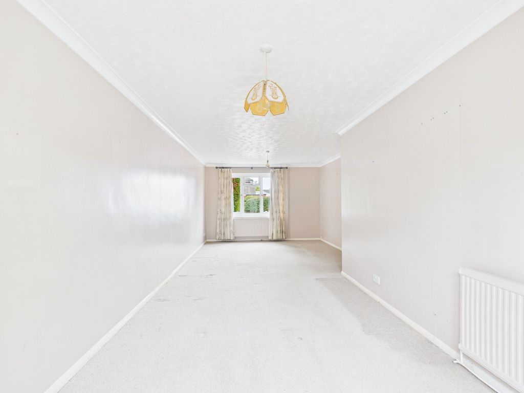 Property photo 3 of 23