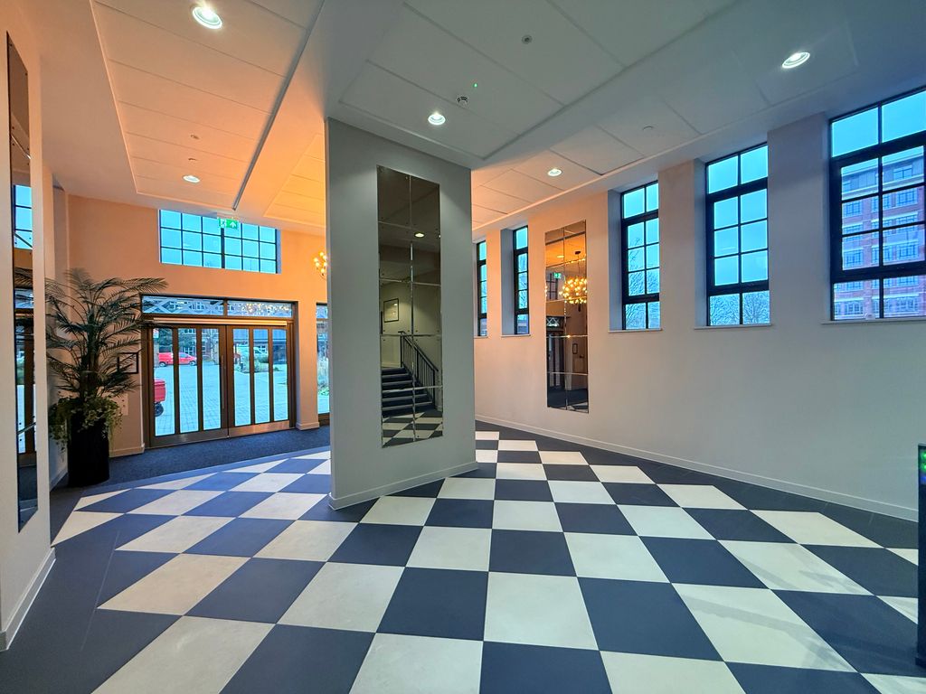 Property photo 3 of 17 Image