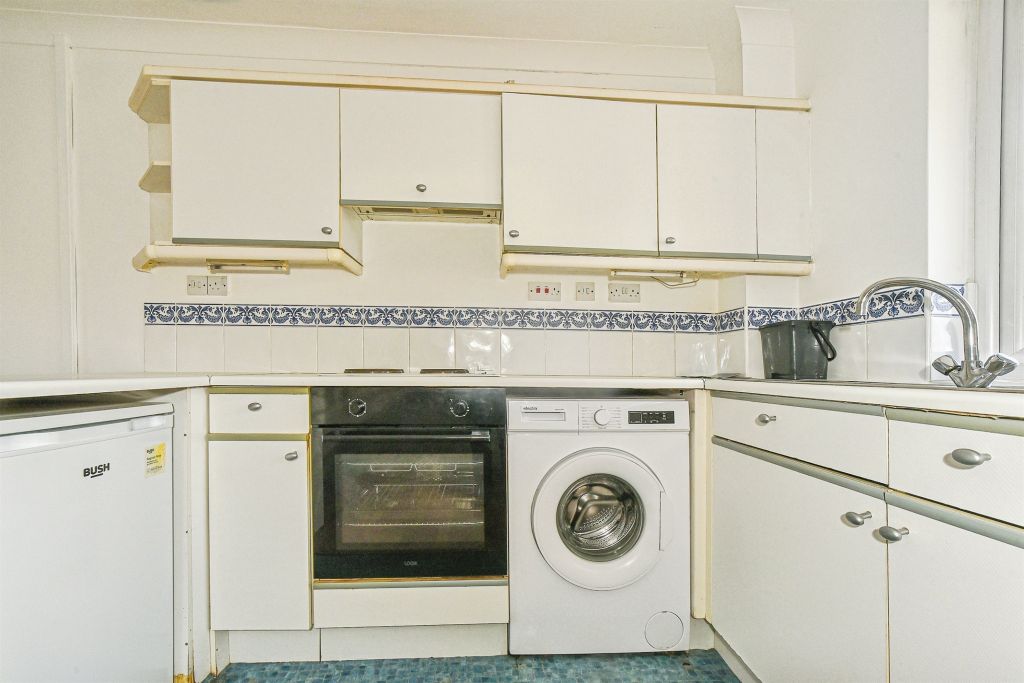 Property photo 3 of 18