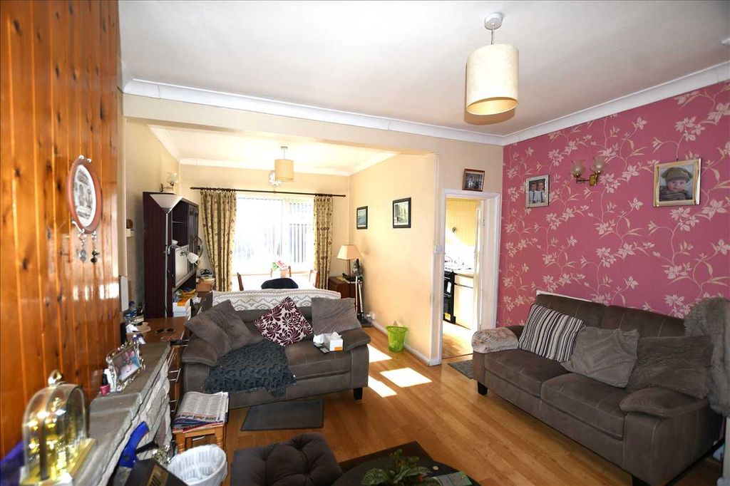 Property photo 2 of 9 Living Room