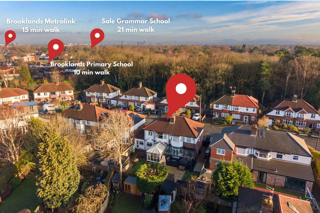 Property photo 2 of 27