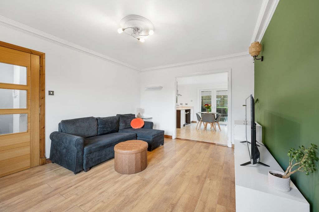Property photo 2 of 46