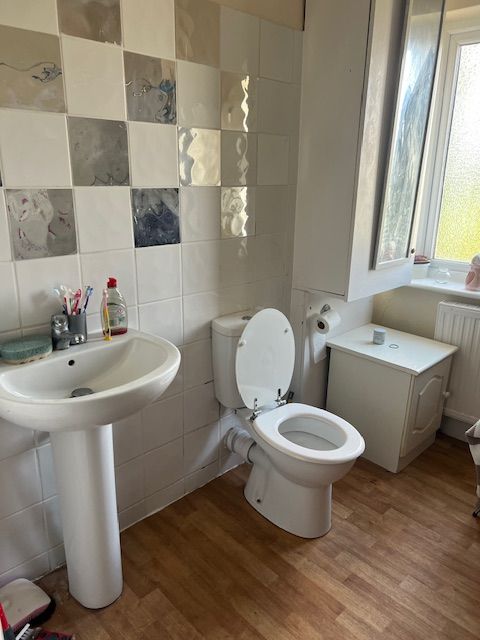 Property photo 3 of 8 Gallery