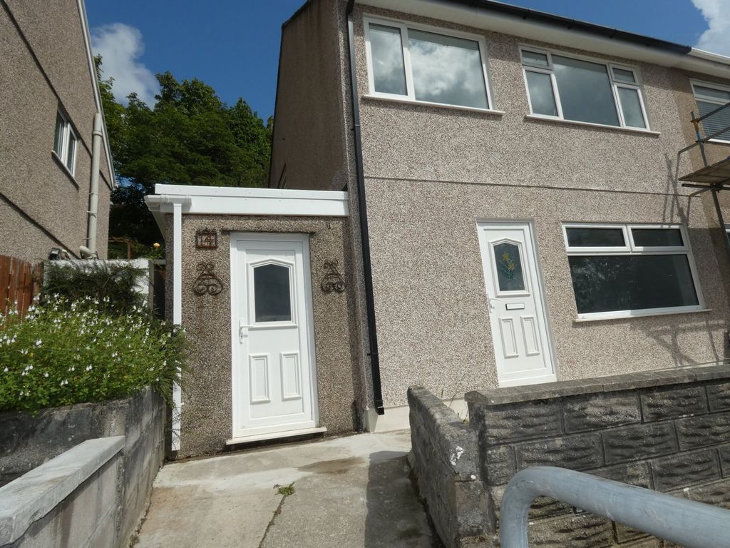 Property photo 2 of 22