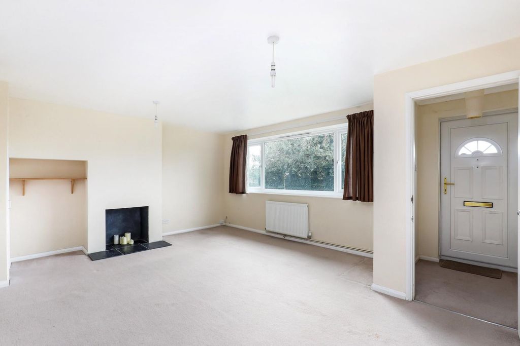 Property photo 3 of 18 Ph9_6485903.Jpg