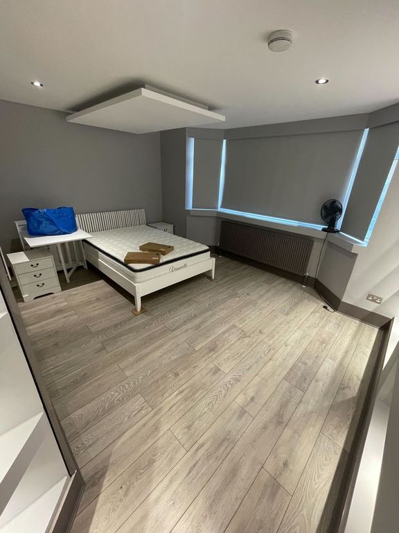 Property photo 2 of 9 Photo 10