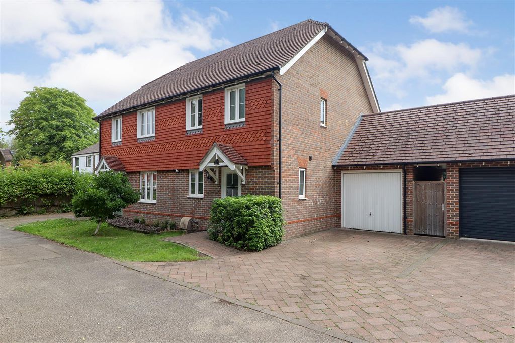 Property photo 1 of 19