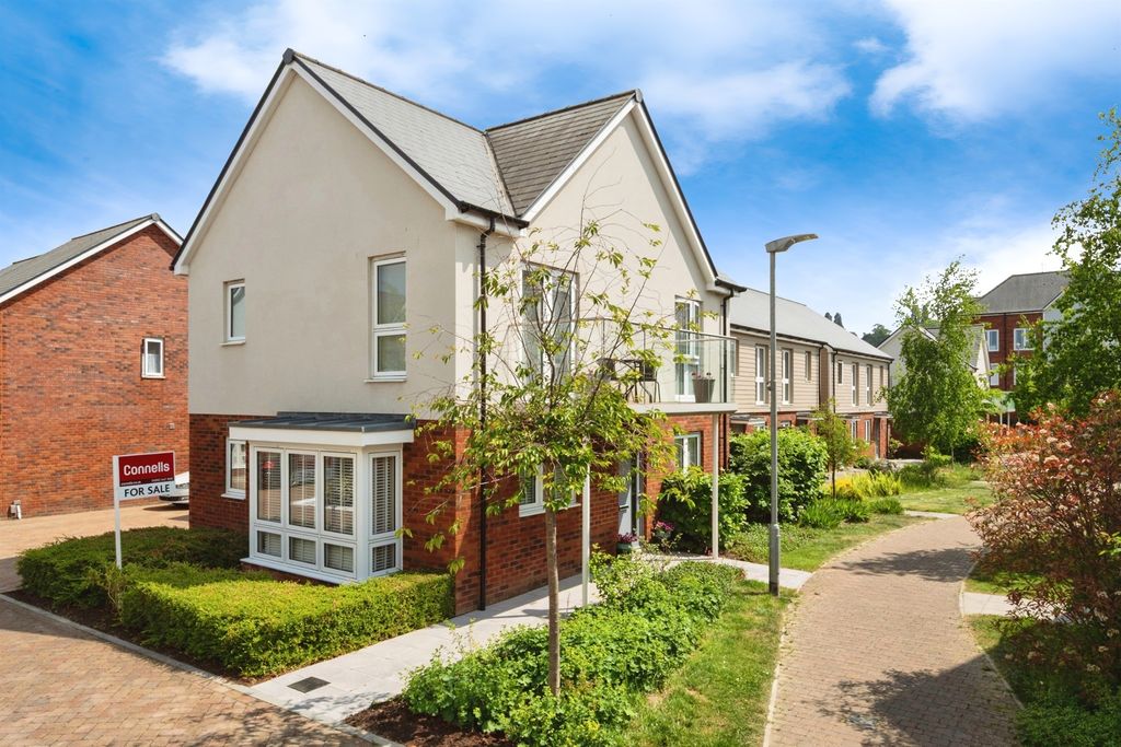 Property photo 1 of 16