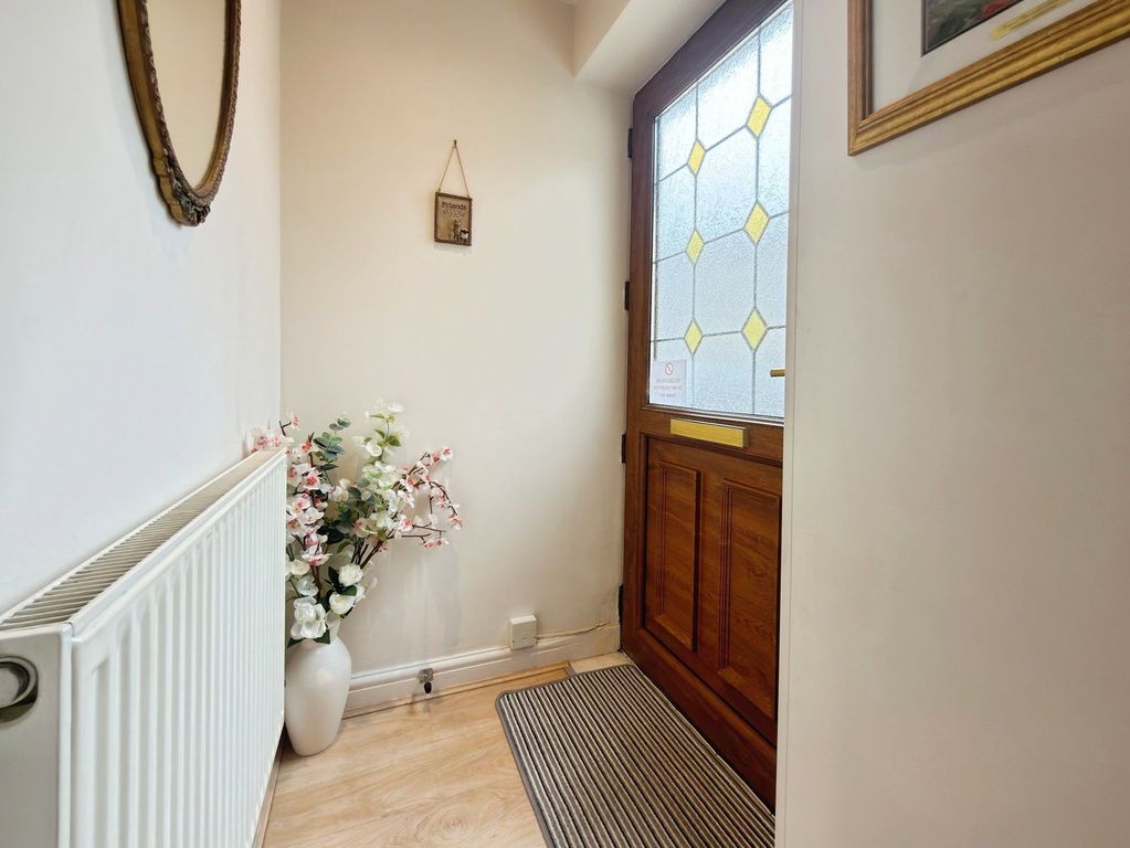 Property photo 2 of 29